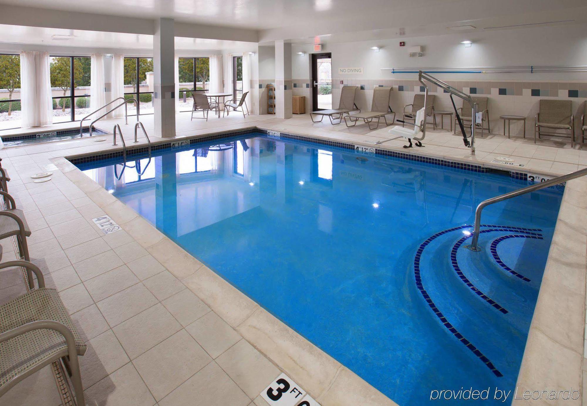 Courtyard By Marriott פאייטוויל מראה חיצוני תמונה